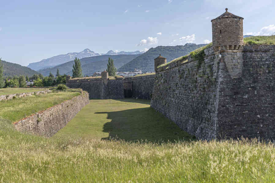 Huesca - Jaca 22 - Ciudadela.jpg